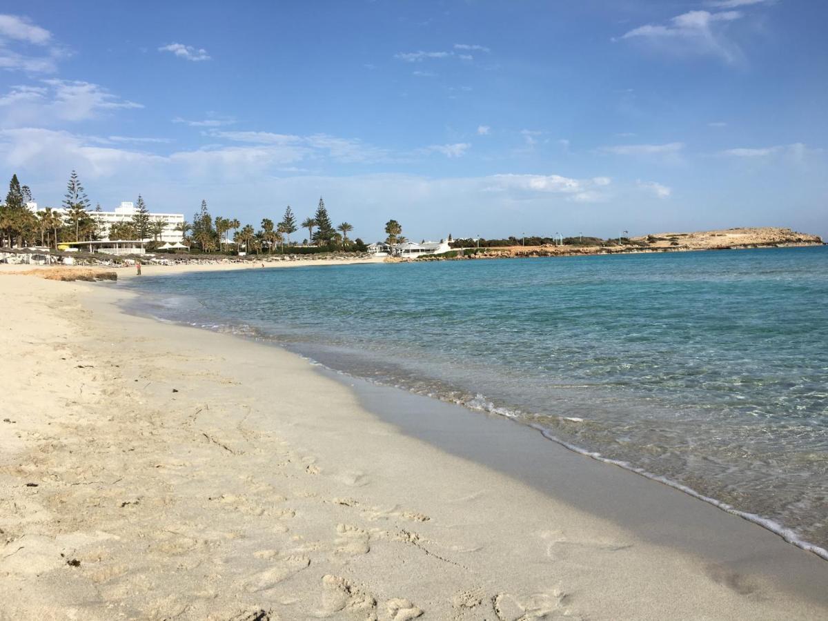 Mythical Sands Resort & Spa, Evilion Apartment 파라림니 외부 사진