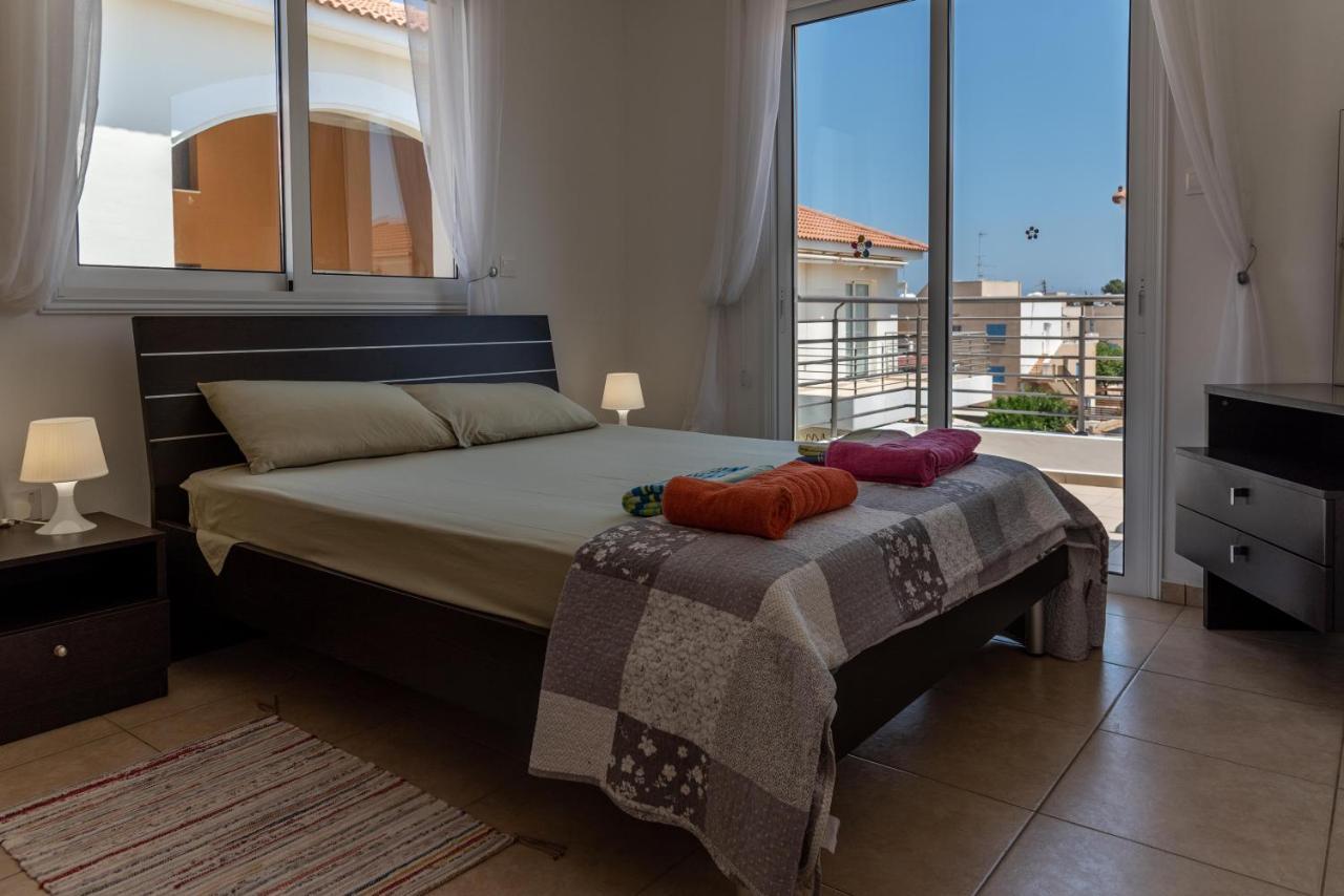 Mythical Sands Resort & Spa, Evilion Apartment 파라림니 외부 사진