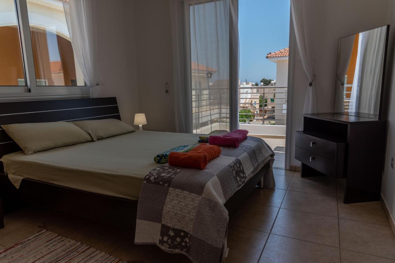 Mythical Sands Resort & Spa, Evilion Apartment 파라림니 외부 사진