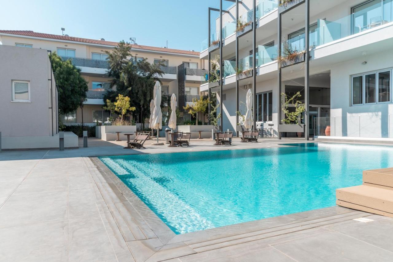 Mythical Sands Resort & Spa, Evilion Apartment 파라림니 외부 사진