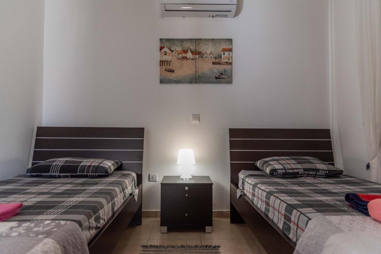 Mythical Sands Resort & Spa, Evilion Apartment 파라림니 외부 사진