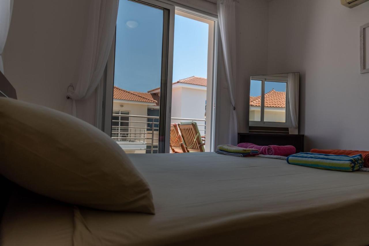 Mythical Sands Resort & Spa, Evilion Apartment 파라림니 외부 사진