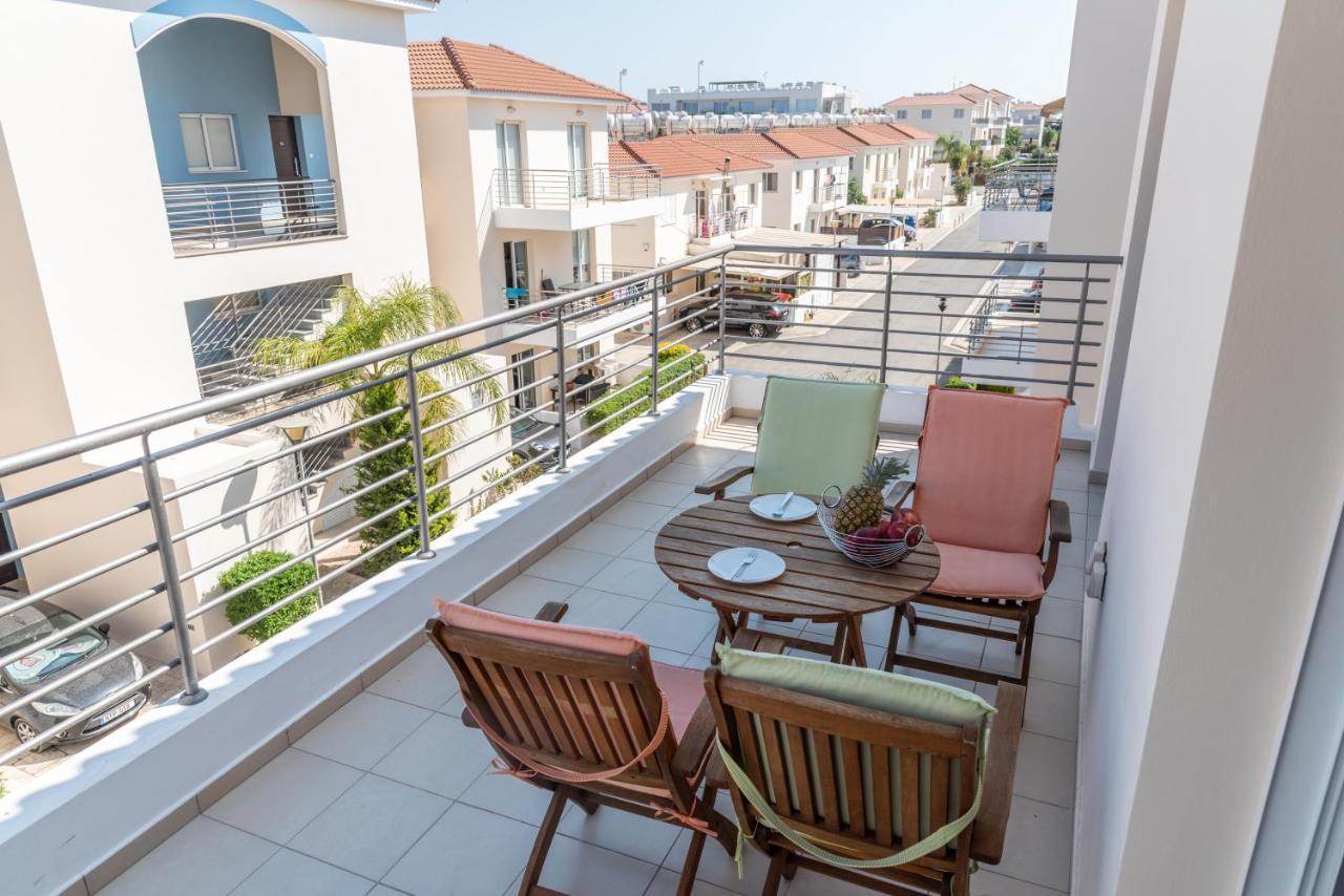 Mythical Sands Resort & Spa, Evilion Apartment 파라림니 외부 사진